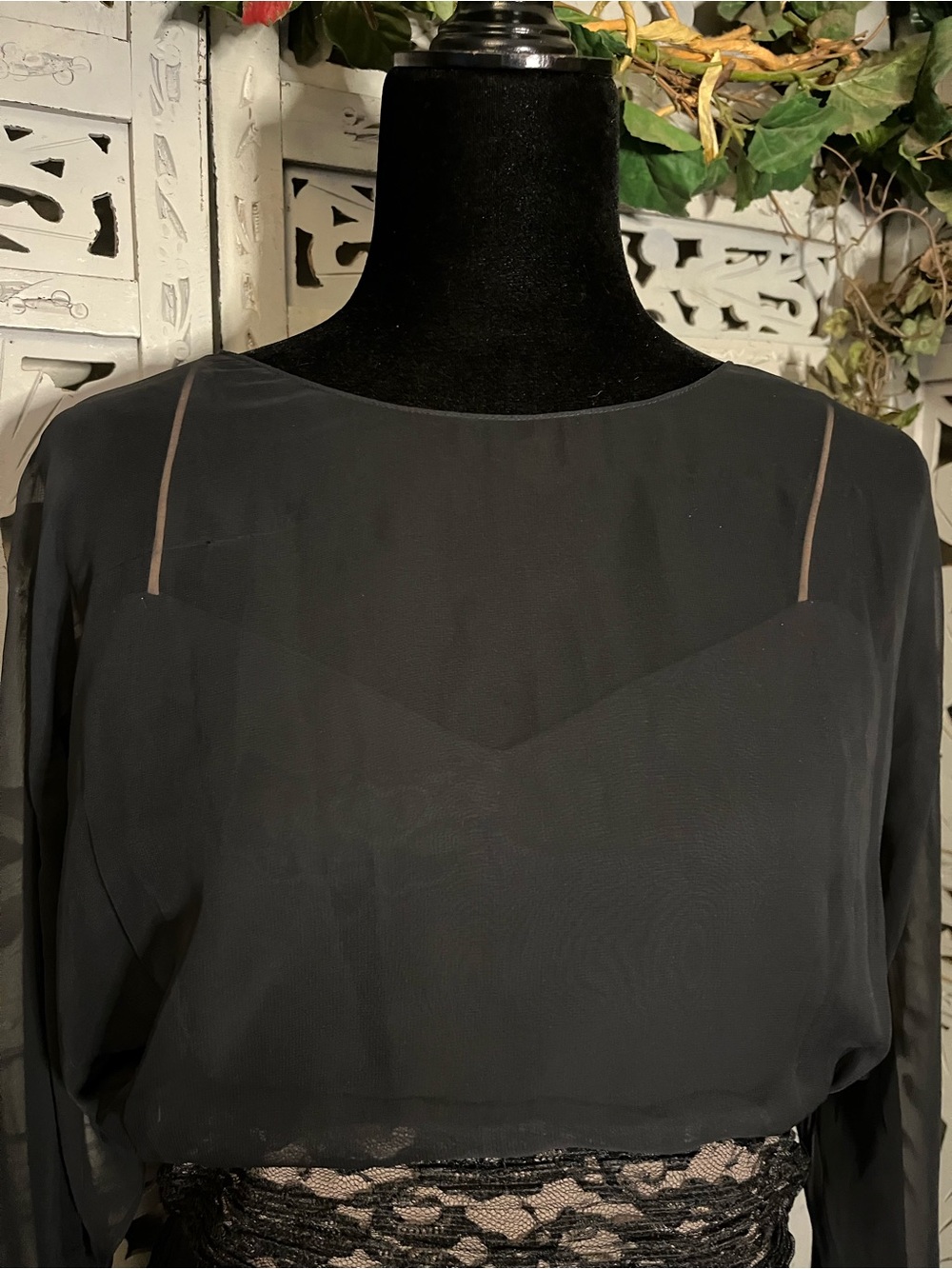 JACK BRYAN VINTAGE 60’s/70’s ELEGANT BLACK CHIFFON & LACE MAXI FORMAL DRESS - Picture 3 of 14